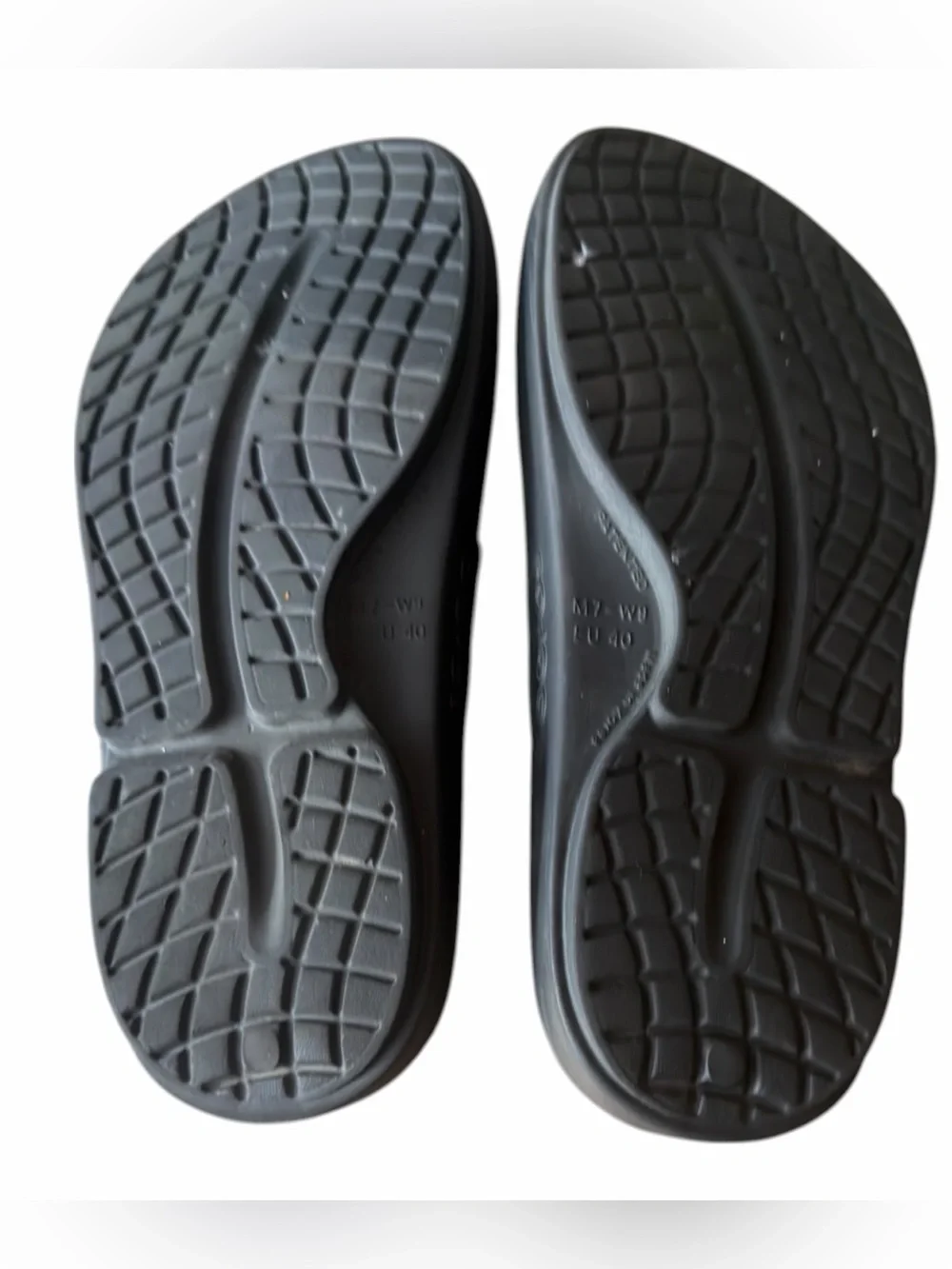 OOFOS OOriginal Recovery Thong Sandals Black Women’s Size 9 Cushioned